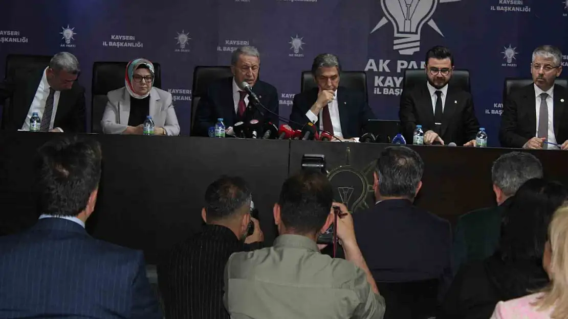 AK Parti Genel Başkan Yardımcısı Demir: 'Bizim yerel yönetimler anlayışımız her şeyden önce saha belediyeciliğidir. Makam, mevkii, masa belediyeciliği ile bir alakamız yoktur'