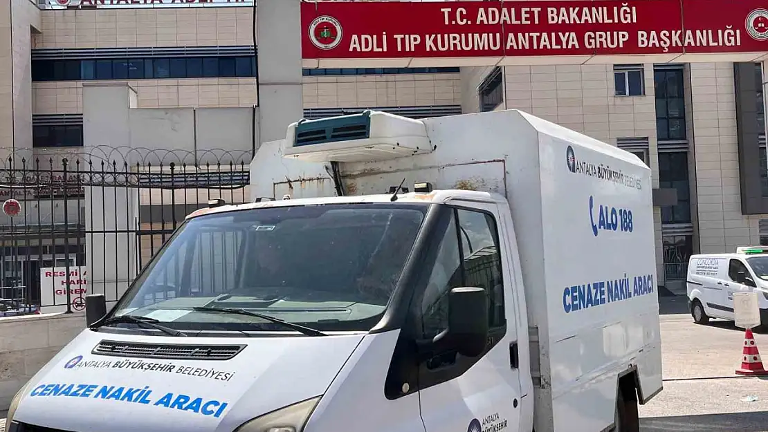 Alanya'da su sporu yaparken ölen kadının cenazesi teslim alındı