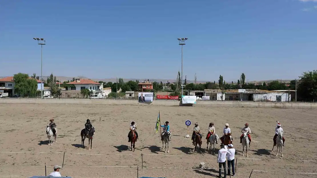Atlı okçuluğun kalbi Kayseri'de attı