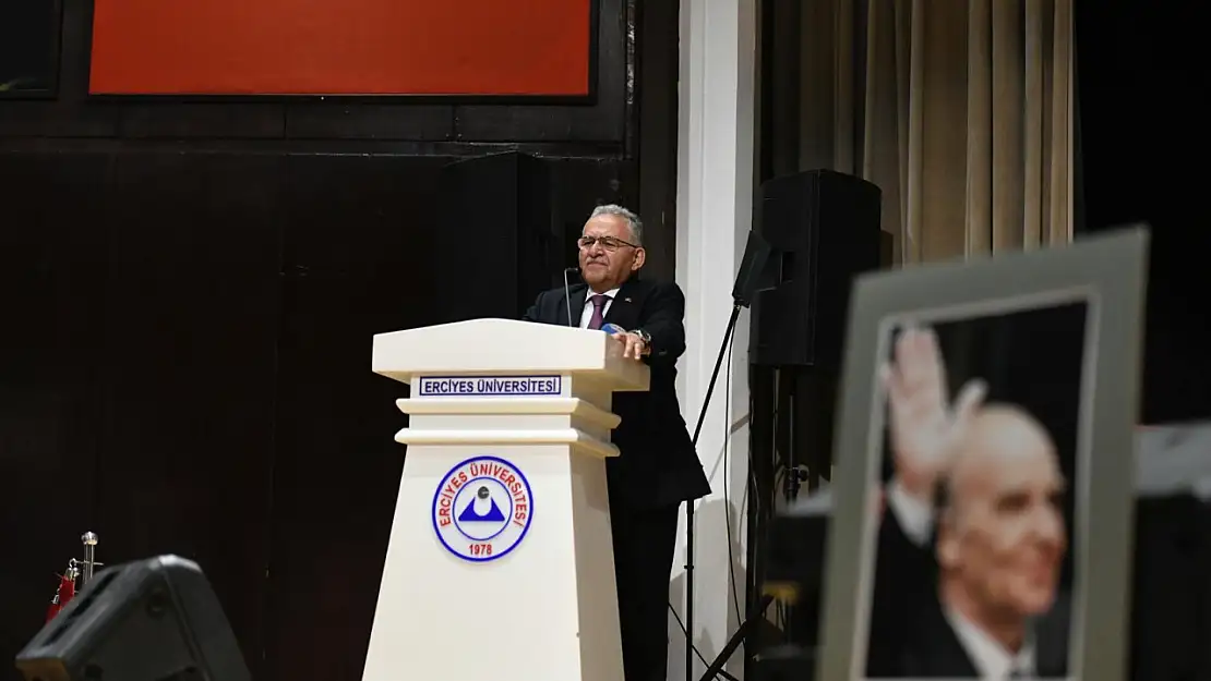Başkan Büyükkılıç, devlet adamı ve mütefekkir Aliya İzzetbegoviç'i andı