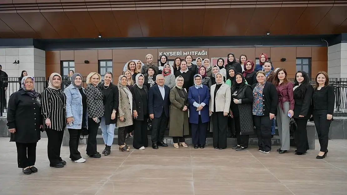 Başkan Büyükkılıç, kadınlarla Kayseri Mutfağı'nda buluştu