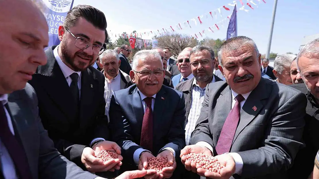 Başkan Büyükkılıç'tan Dünya Çiftçiler Günü'nde 1 milyar TL'lik güçlü mesaj