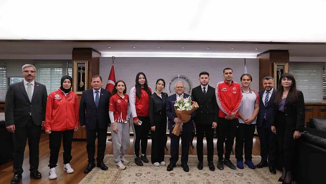 Başkan Büyükkılıç'tan güçlü 'dayanışma' mesajı