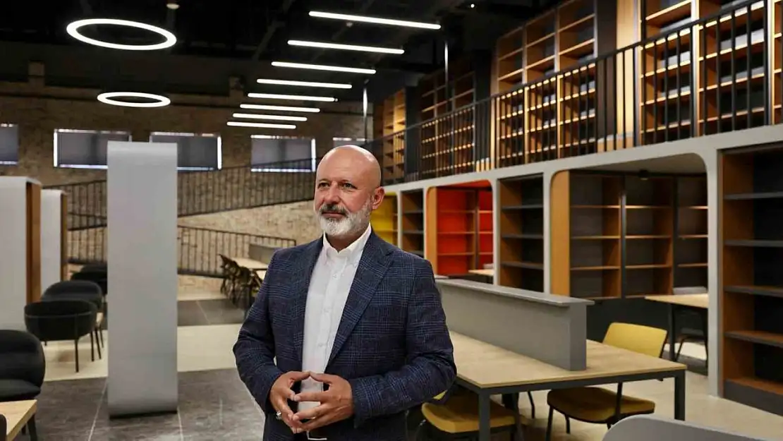 Başkan Çolakbayrakdar: 'Evlatlarımıza kitapla nefes aldıracak bir mekân daha kazandırdık'
