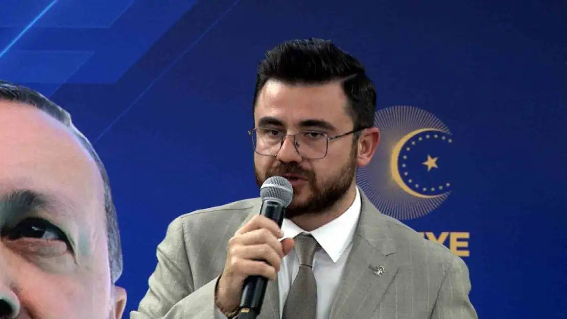 Başkan Okandan: 'Liyakatli insanların görevde olması, siyaseti göstermelik değil samimiyetle ortaya koymaktır'