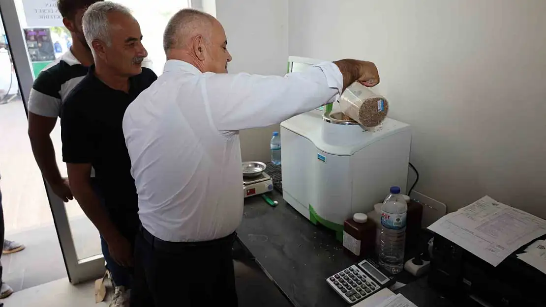 Başkan Öztürk ve Ziraat Odası Başkanı Genç'ten TMO Alım Noktası'na ziyaret