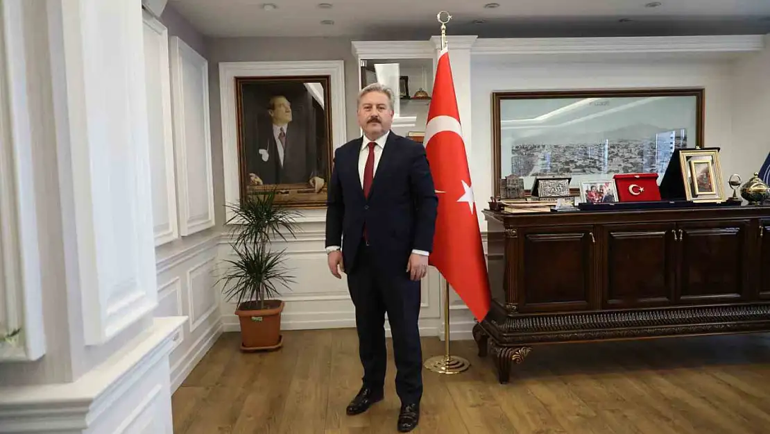 Başkan Palancıoğlu: 'Çanakkale Zaferi, aziz milletimizin tüm imkansızlıklar karşısında gösterdiği destansı mücadelenin adıdır'