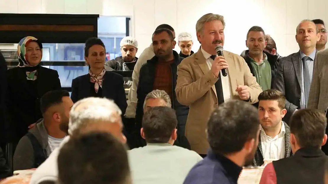 Başkan Palancıoğlu iftarda sahada çalışan personel ile buluştu