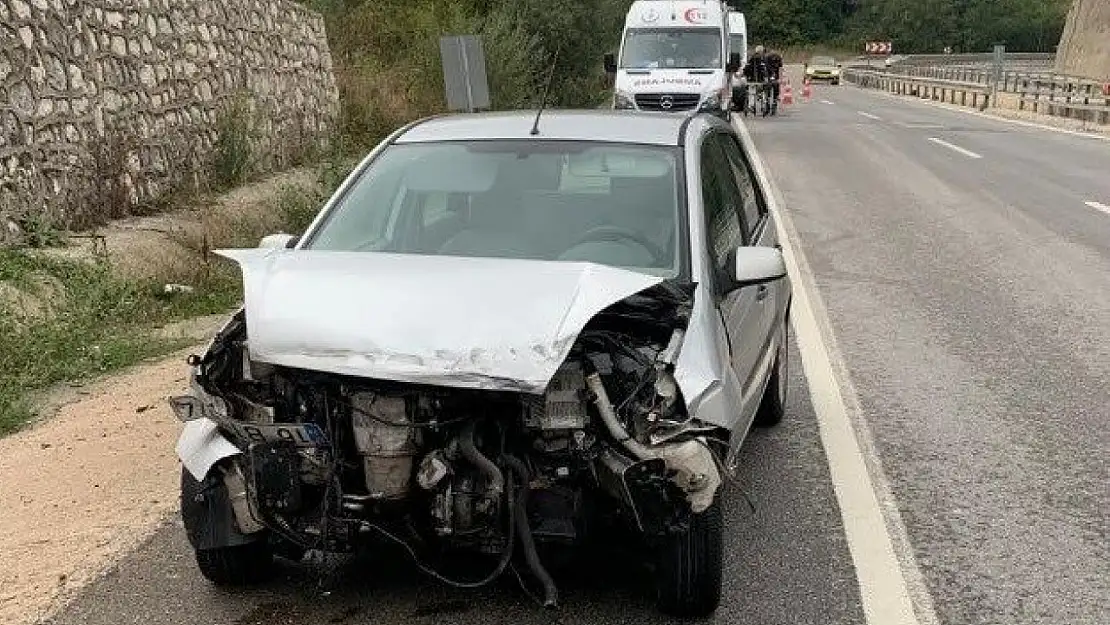 Bilecik'te trafik kazası: 3 yaralı