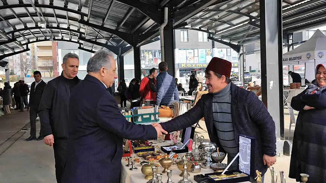Bu pazar Nisan ayının antika pazarı