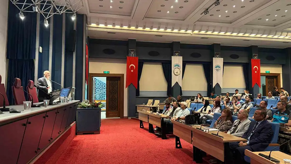 Büyükşehirden 'Vektör Zararlılarla Mücadele' konulu önemli seminer