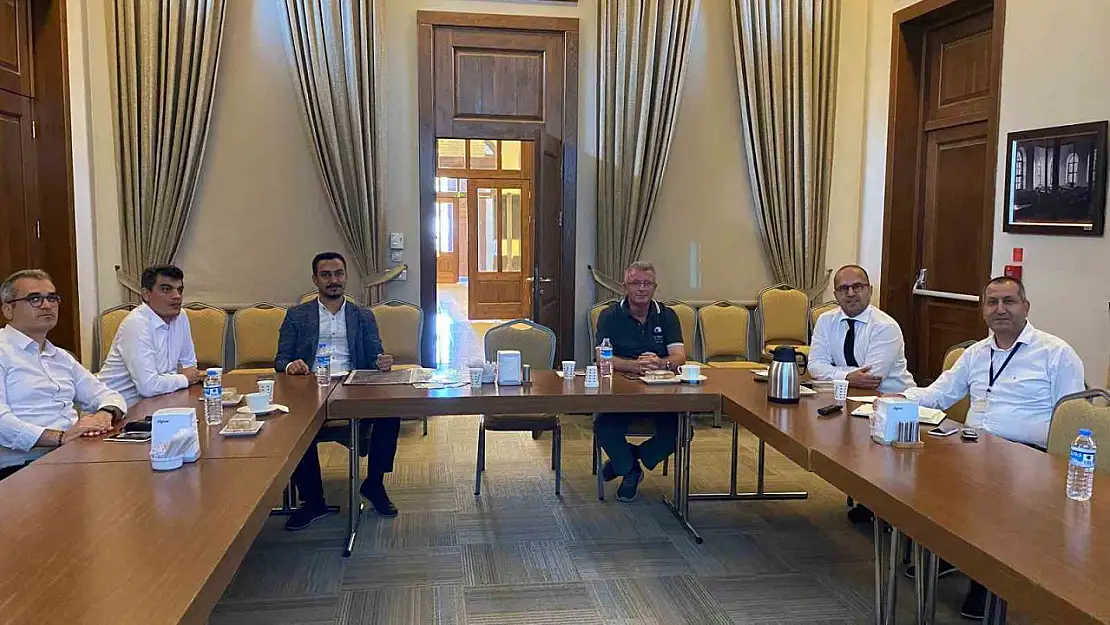Büyükşehirden Acıbadem Hastanesi'nde 'Kartal Kavşağı' toplantısı