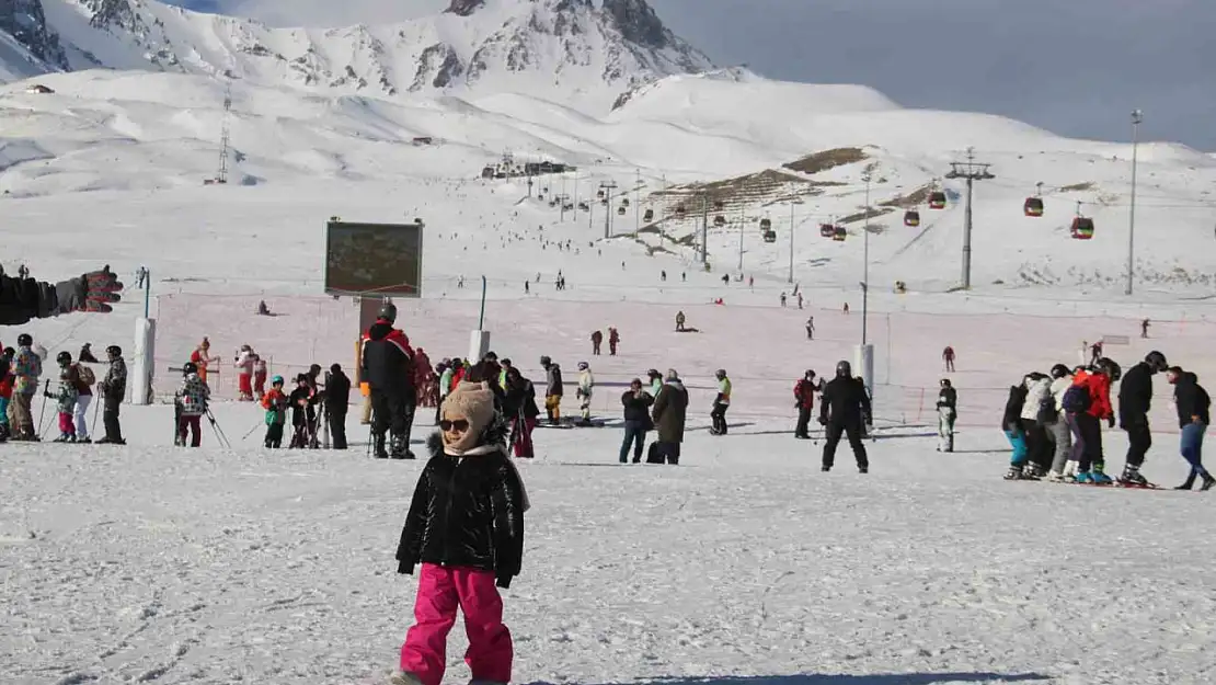 Erciyes'te sömestir yoğunluğu