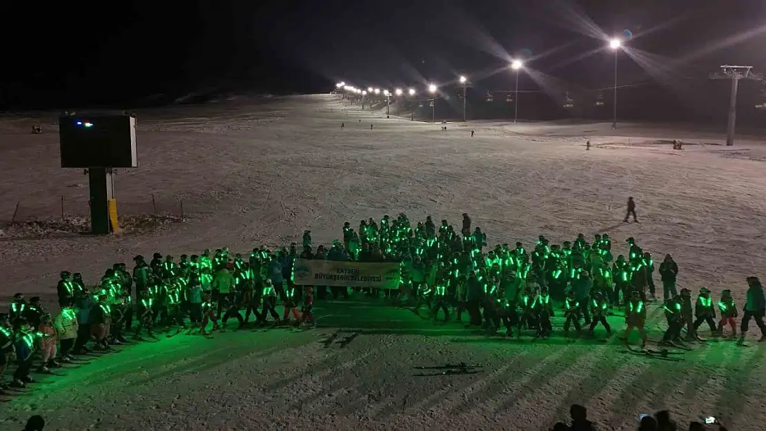 Erciyes'te spor şenliği ve gece kayağı