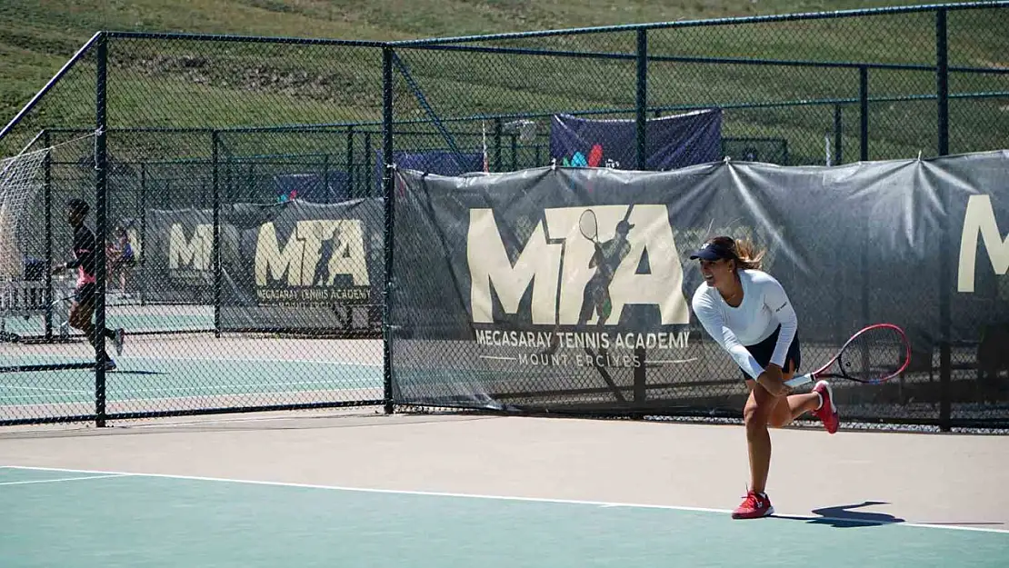 Erciyes'teki Dünya Tenis Turu'nda finaller pazar günü oynanacak