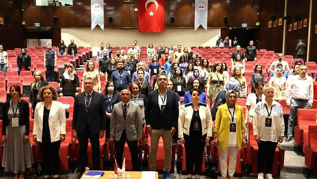 ERÜ'de, 'Temiz Ellerden Temiz Hastanelere' Sempozyumu gerçekleştirildi