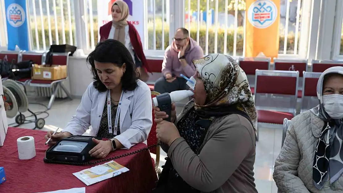 ERÜ Hastanelerinde 'Dünya KOAH Günü' Etkinliği düzenlendi