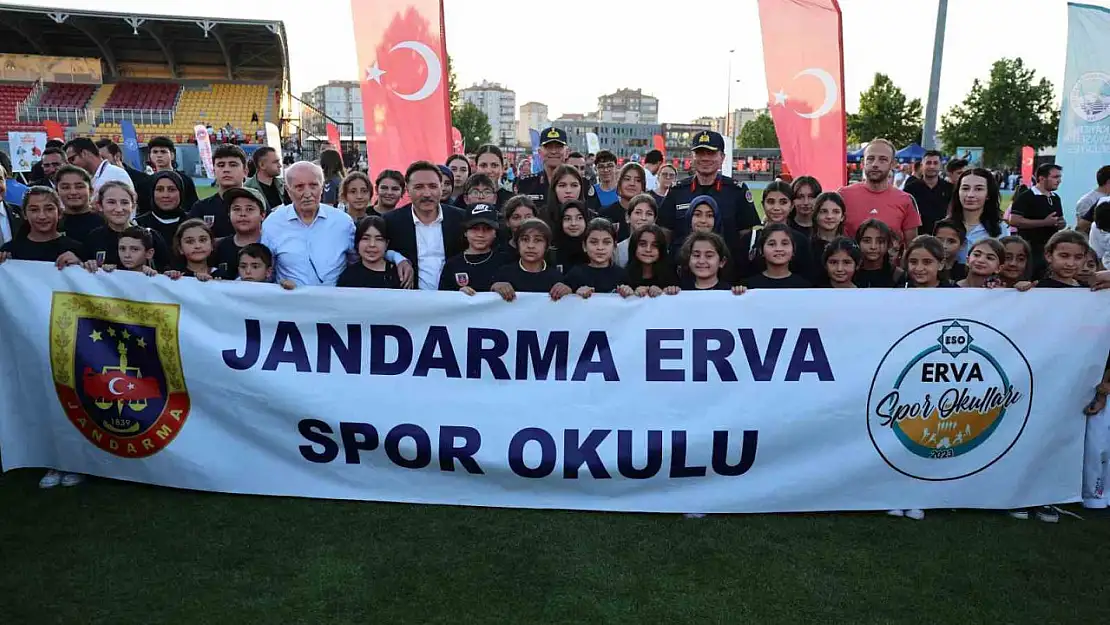ERVA ve GSB Yaz Okullarına coşkulu açılış