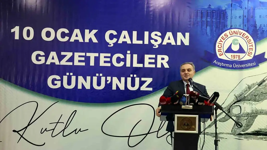 Fatih Altun: 'Dünya çapında ilk 500'de üniversite olma yolunda parametrelerimizin yükseliyor'