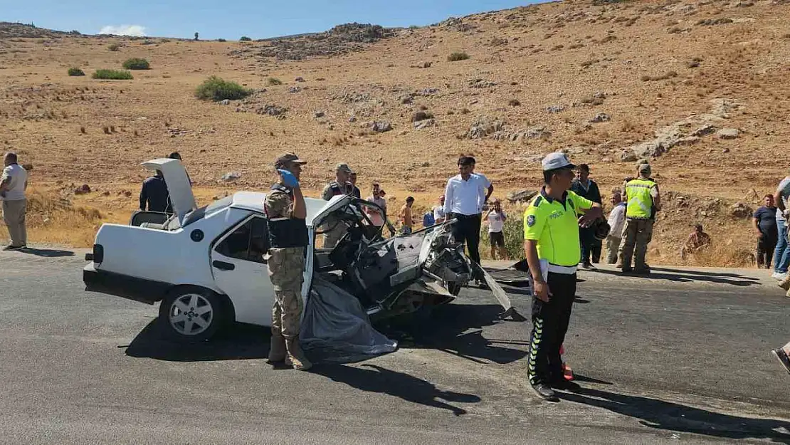 Hurdaya dönen Fiat Tofaş 1 kişiye mezar oldu