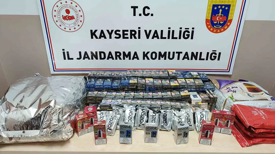 Kaçakçılar jandarmadan kaçamadı