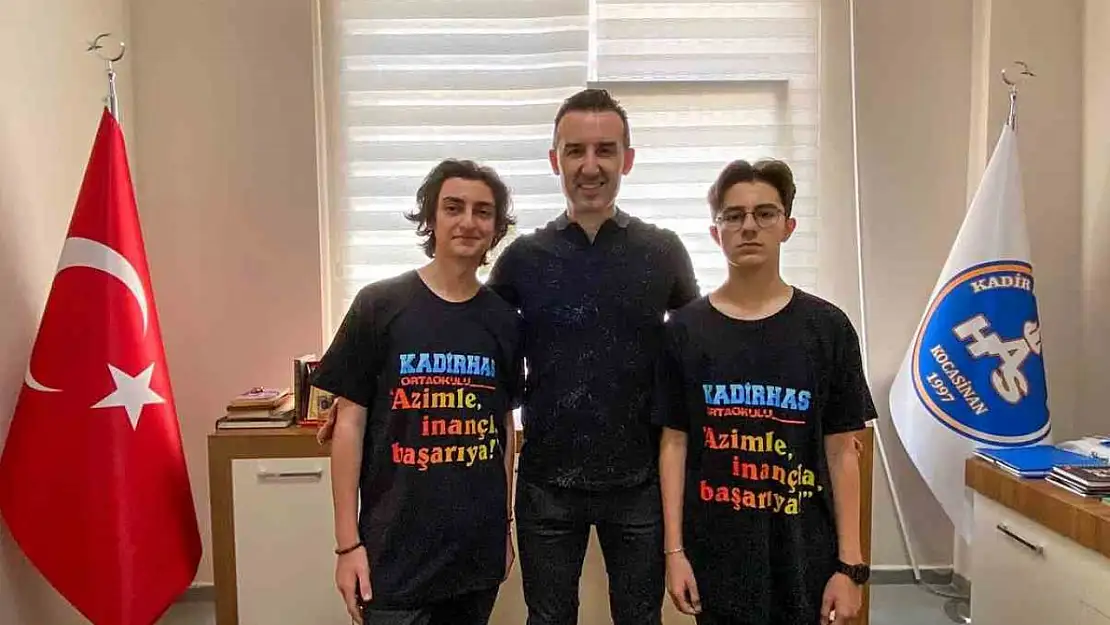 Kadir Has Ortaokulu'ndan Türkiye birinciliği gururu