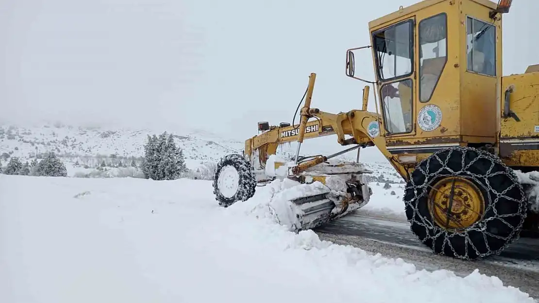 Kayseri'de 140 yol ulaşıma açıldı