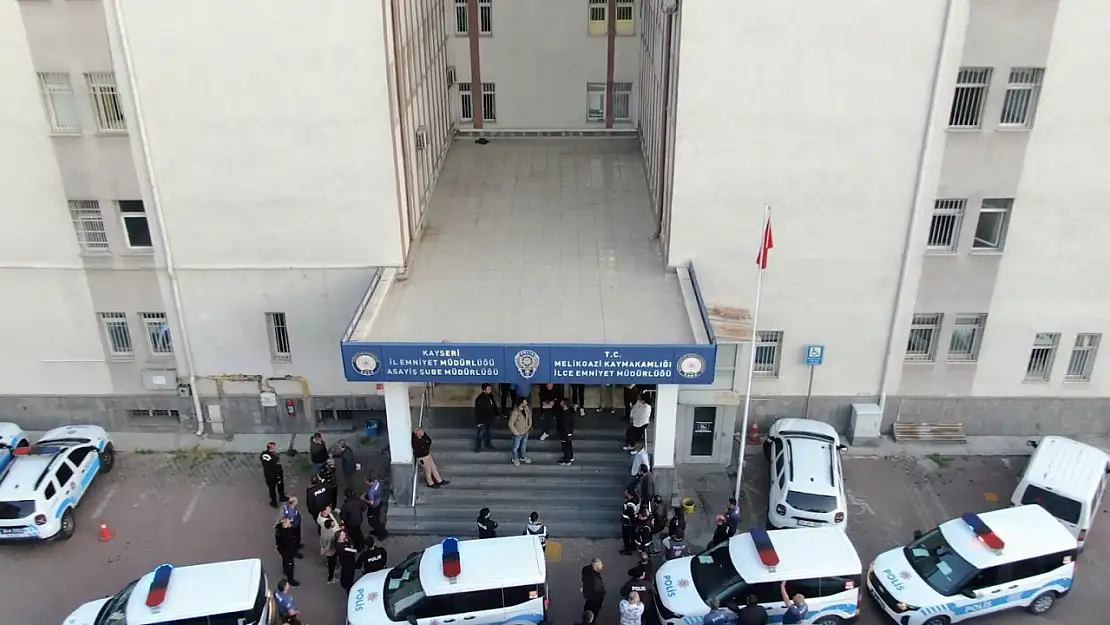 Kayseri'de 84 polis ile aranan şahıslara operasyon: 23 gözaltı