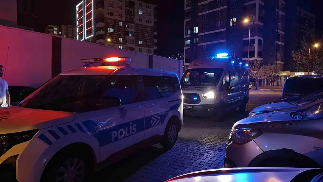 Kayseri'de bıçaklı kavga: 1 yaralı