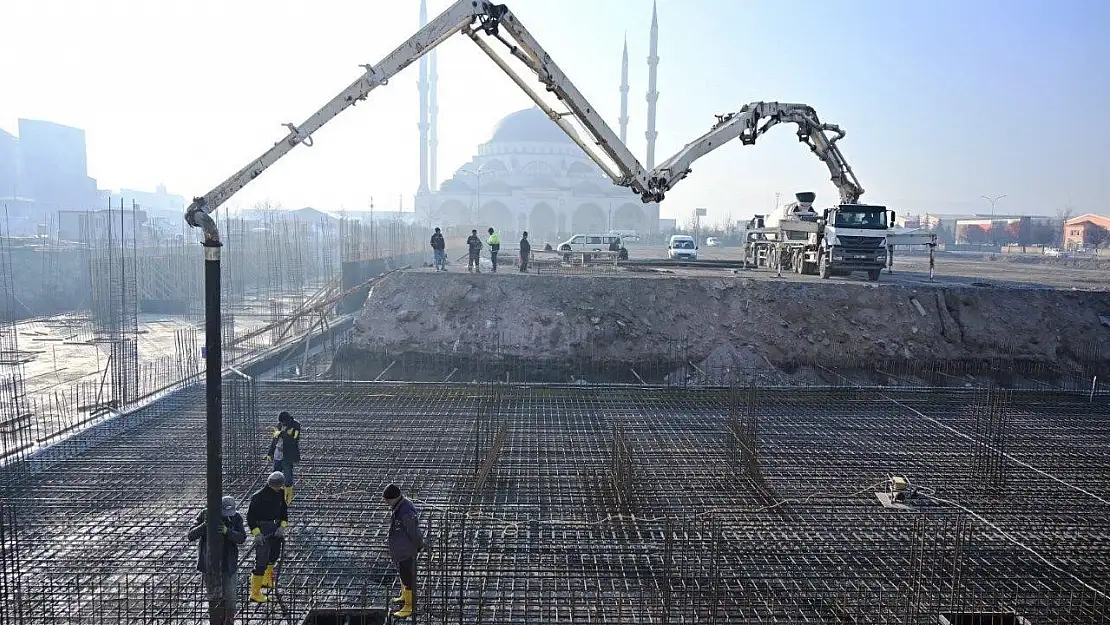 Kayseri OSB'de yeni iş merkezinin temeli atılmaya başlandı