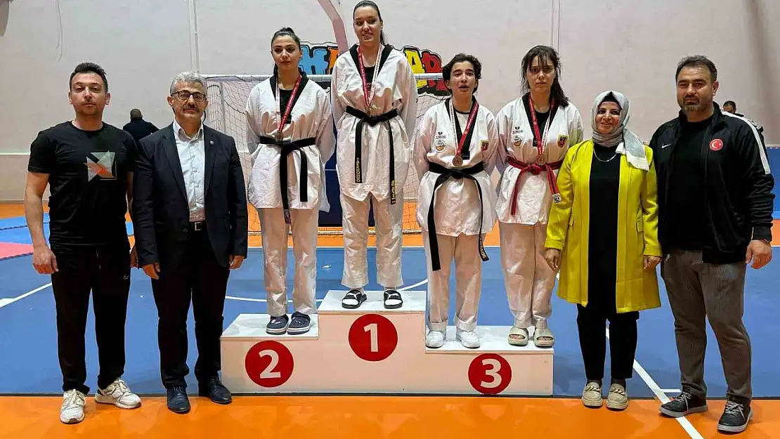 Kayseri Şampiyonası'na 20 kulüp 200'e yakın sporcu katıldı.