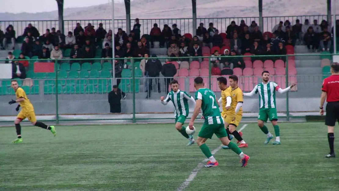 Kayseri Süper Amatör Küme: Kayseri Şekerspor: 3 - Kocasinan Şimşekspor:2