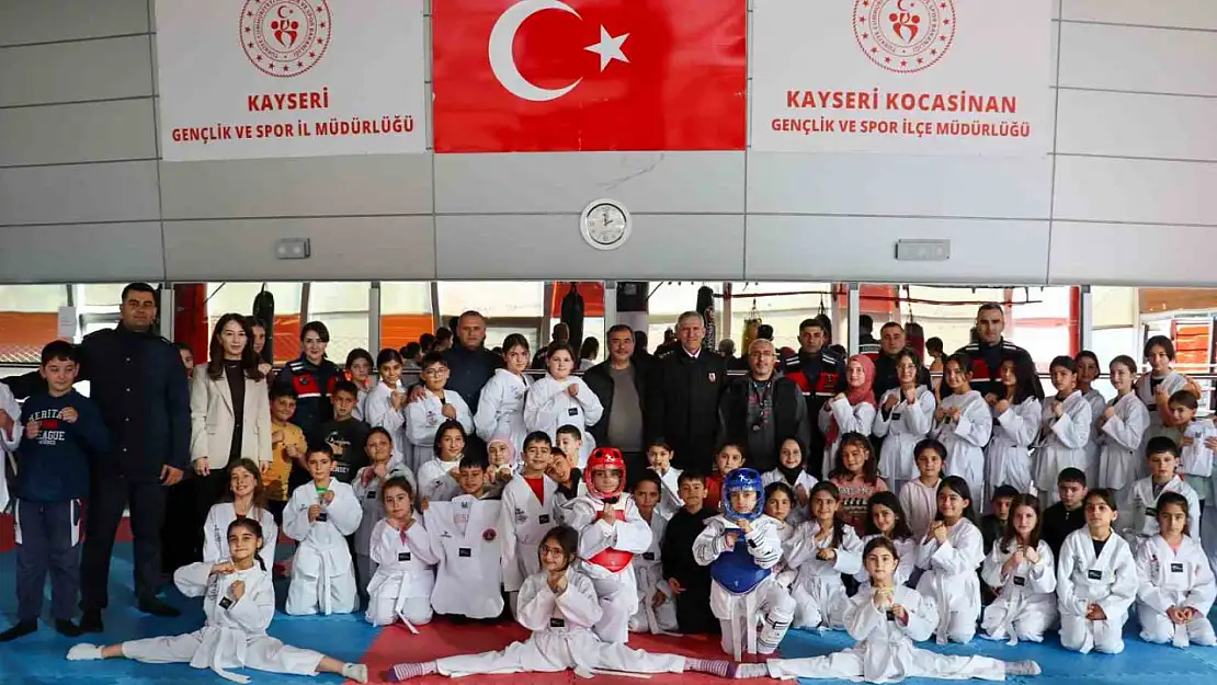 Kocasinan Jandarma ERVA Spor Okulu'na ziyaret