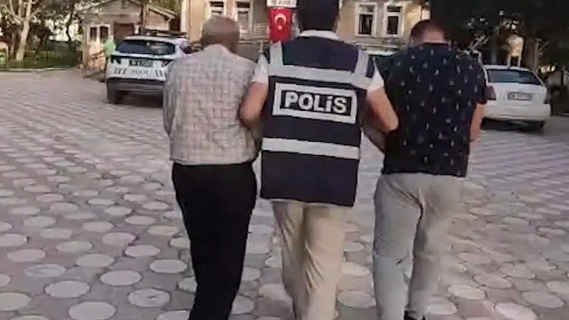 Köpek dövüştürenler yakalandı
