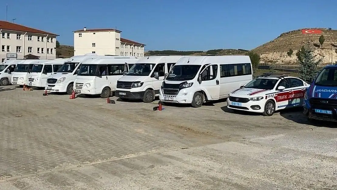 Kütahya'da okul servis araçları denetlendi