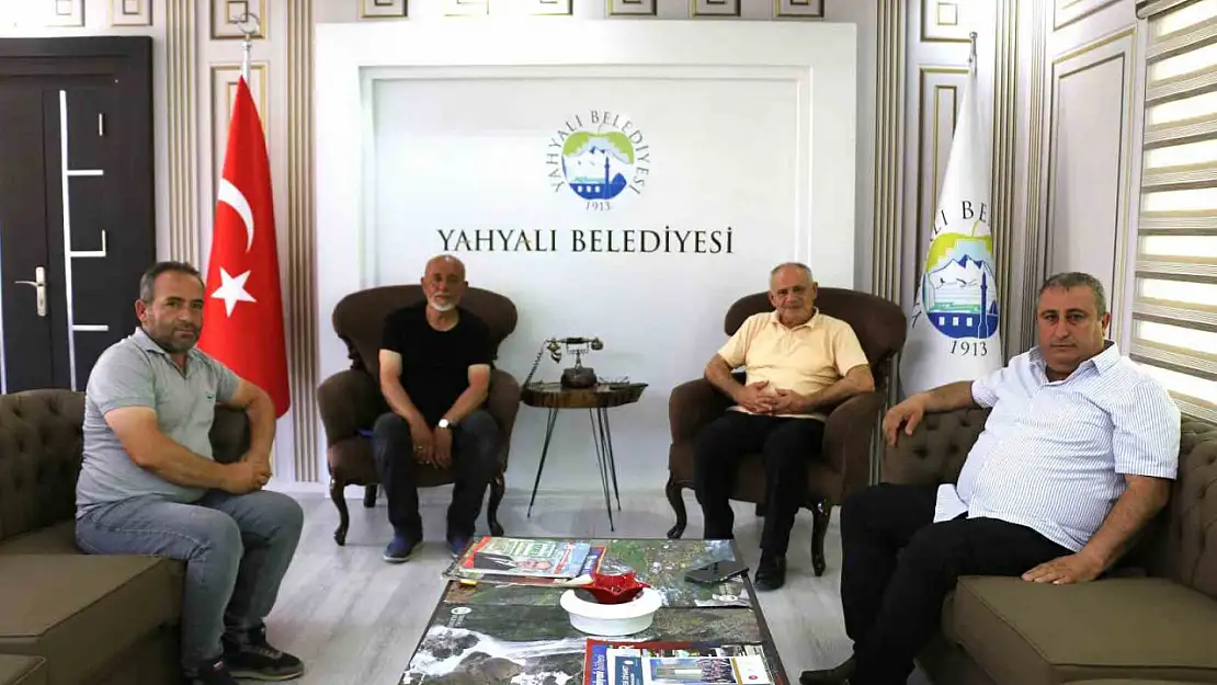 Mahalle muhtarlarından Başkan Öztürk'e teşekkür ziyareti