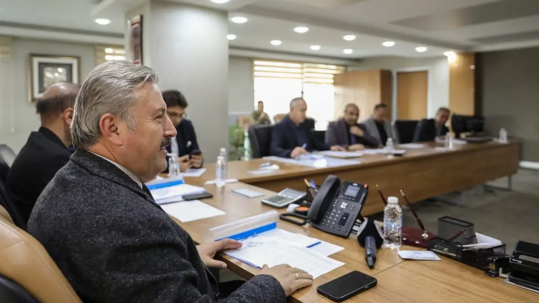 Melikgazi Belediyesi Kazım Karabekir'de kat karşılığı ihale düzenledi