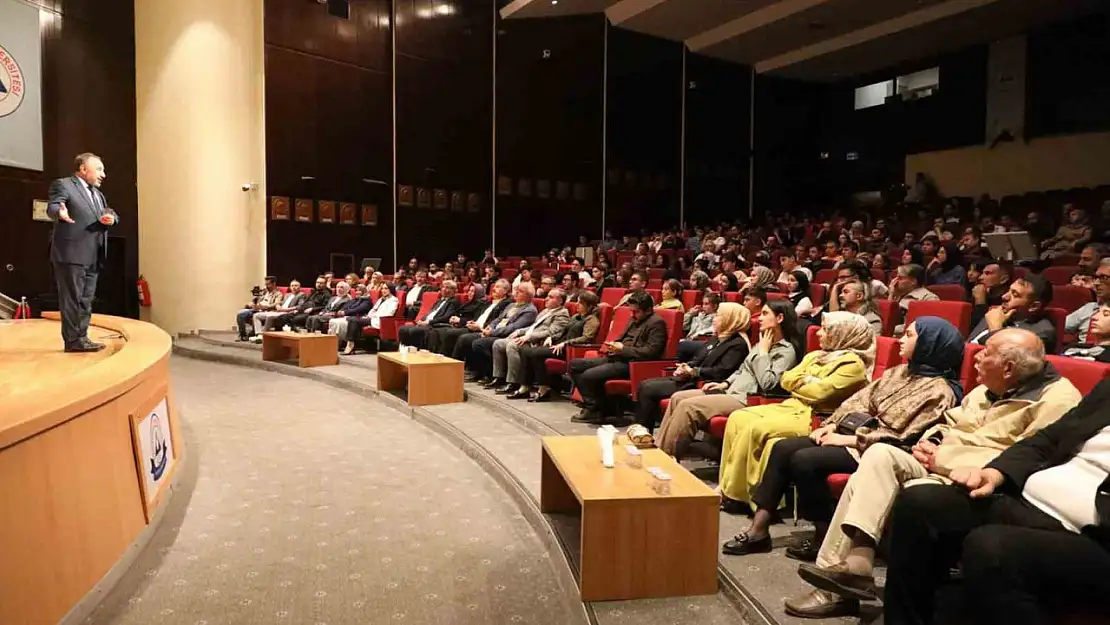 Melikgazi'de 'Kızılelma' konferansı