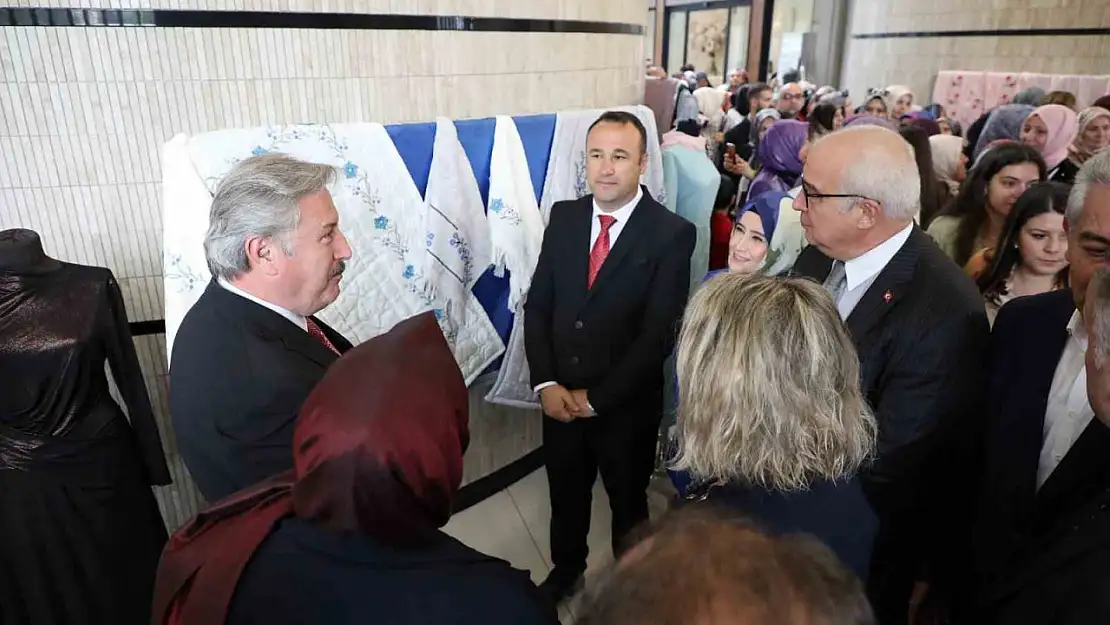Melikgazi'de el emeği, göz nuru eserler görücüye çıktı