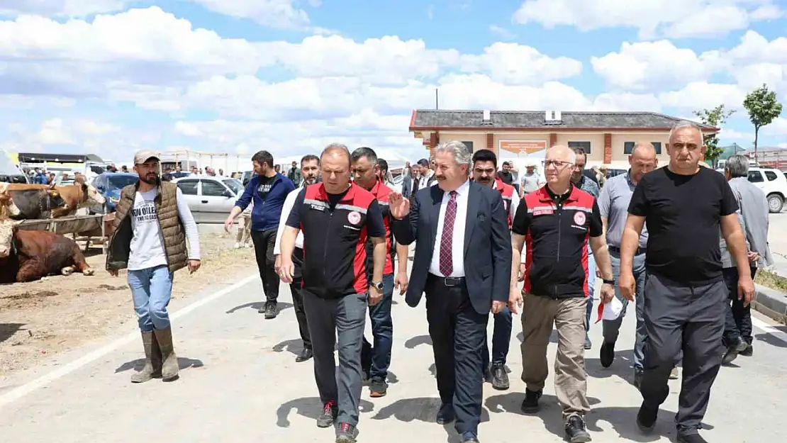 Melikgazi'de Kurban Pazar Yerleri hazır