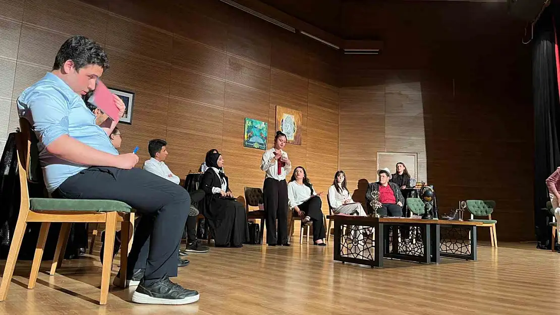 Melikgazi'den kültür sanata destek