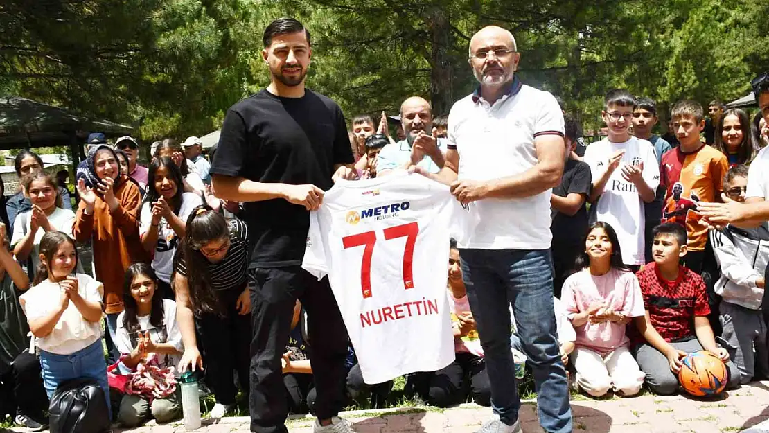 Nurettin Korkmaz öğrencilerle bir araya geldi