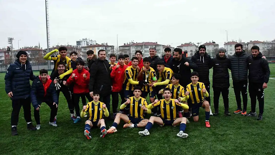 Şampiyonun adı değişmedi, Talas Belediyespor yine şampiyon