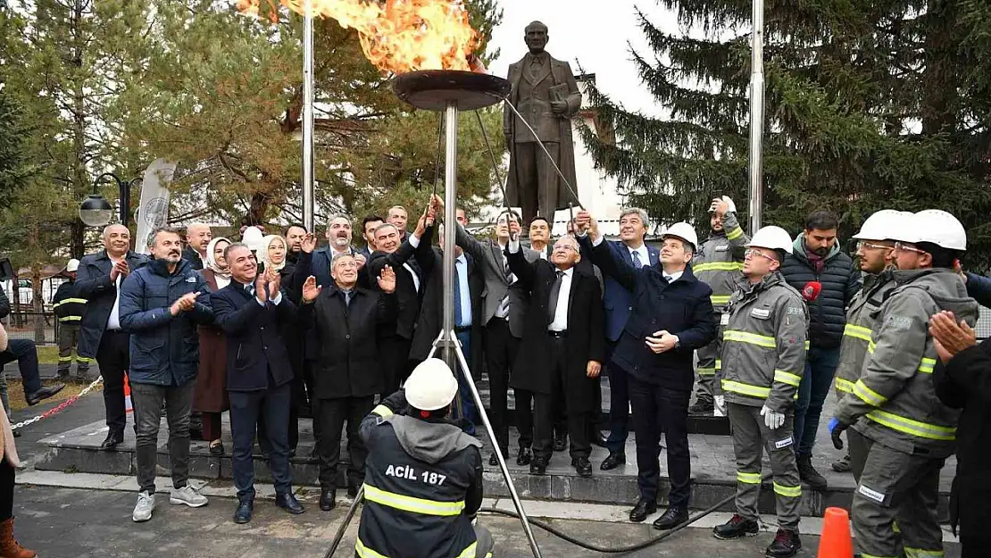 Sarız'da doğal gaz ateşi yandı