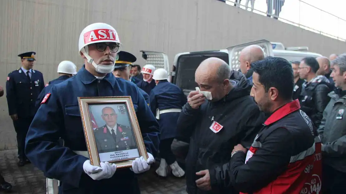 Şehit Tuğgeneral Baydilli'nin naaşı Kayseri'ye getirildi