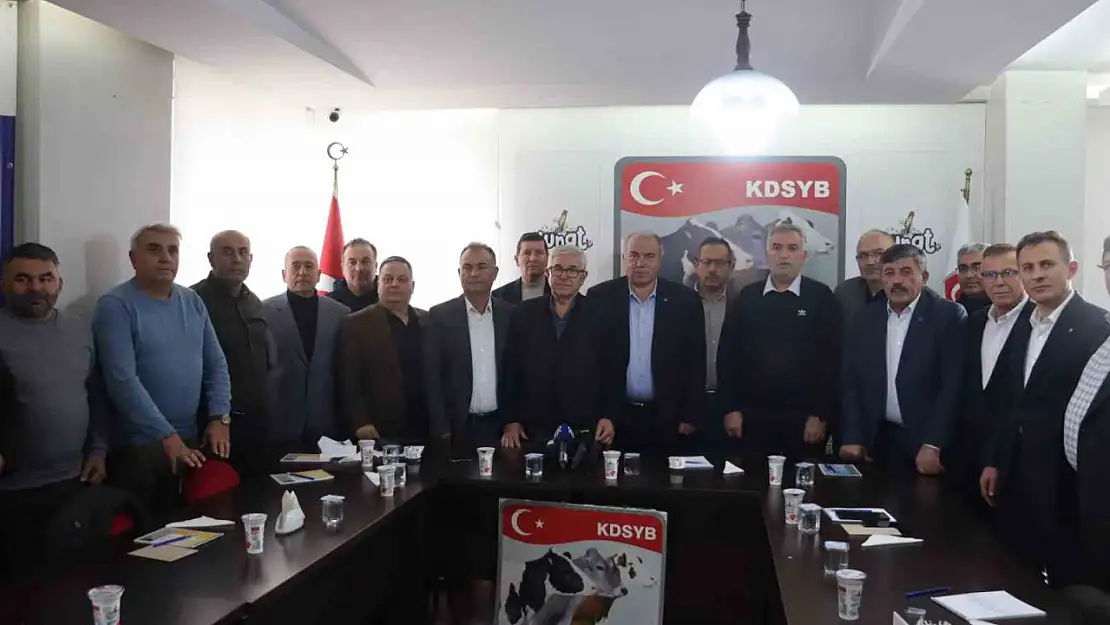 Süt üreticileri sorunlarını Kayseri'de masaya yatırdı