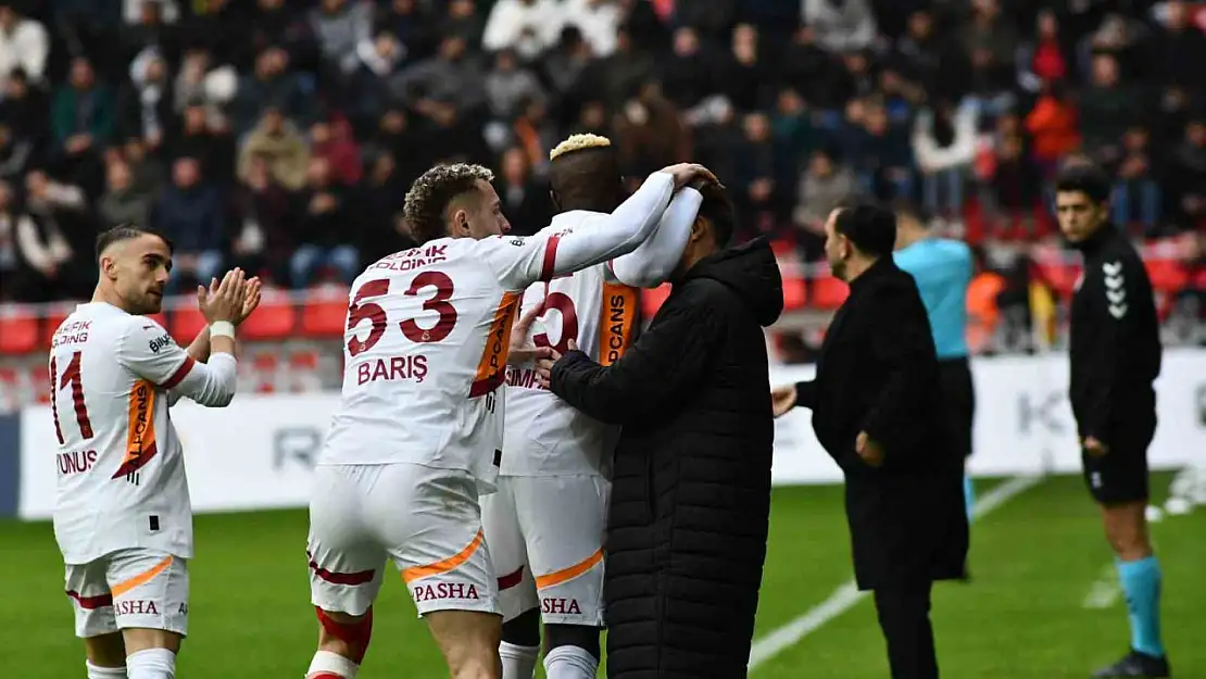 Trendyol Süper Lig: Kayserispor: 1 - Galatasaray: 1 (Maç devam ediyor)