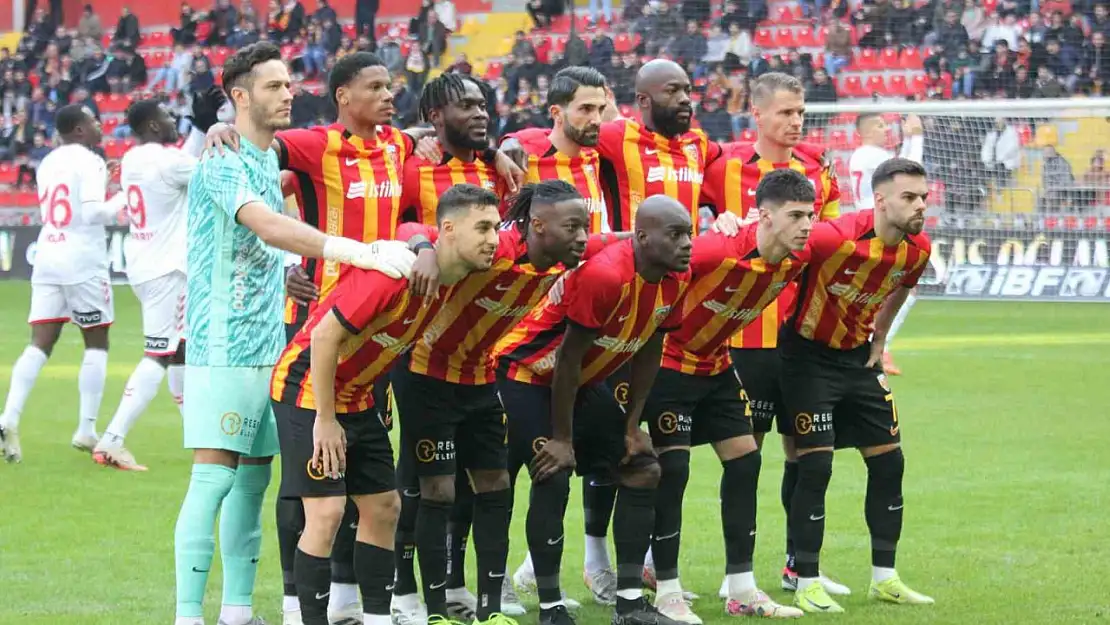 Trendyol Süper Lig: Kayserispor: 0 - Samsunspor: 1 (Maç devam ediyor)