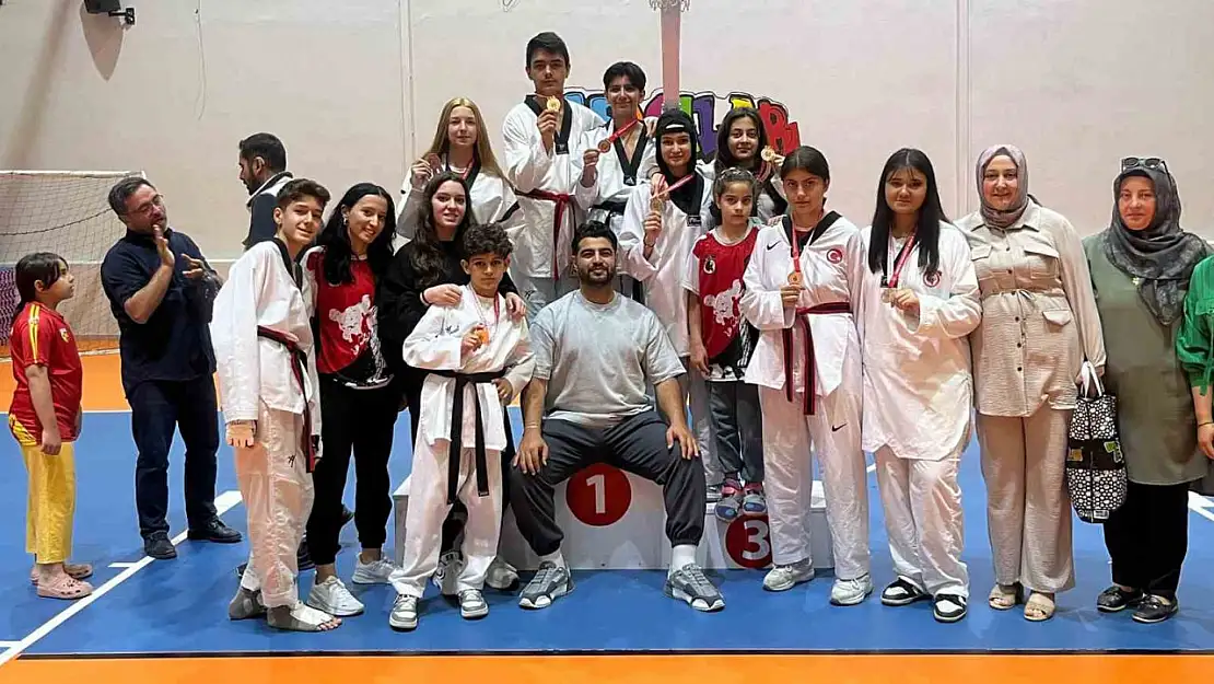 YayTanSay Kulübü'nden şampiyonada 13 madalya