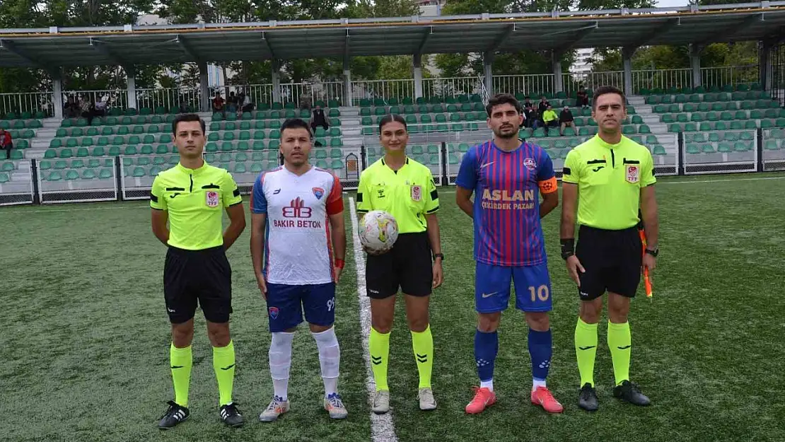 Yeni Esenspor 3 puanı 4 golle aldı
